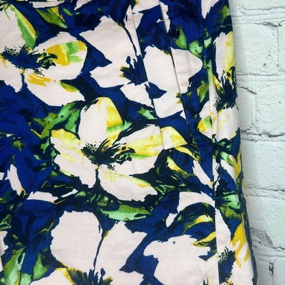 J Crew 37571 Su 16 Floral print Stretch Shorts Side Zip sz 8 Pockets - Picture 2 of 8